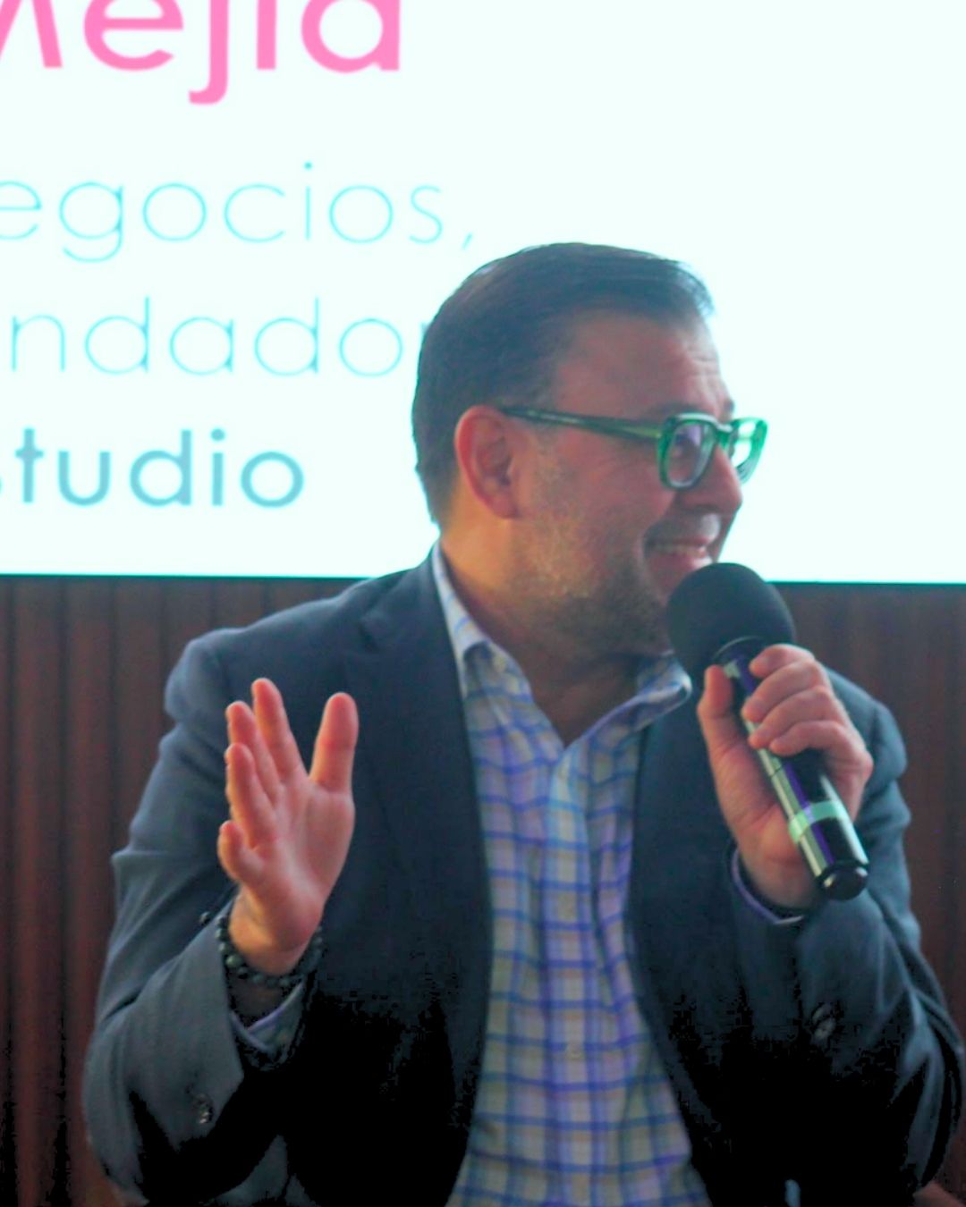 Genaro Mejía StoryShake