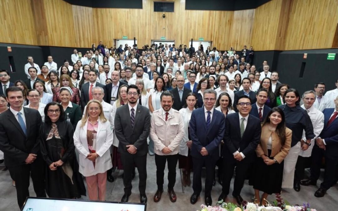 IMSS y AmCham firman convenio estratégico para fortalecer investigación clínica con inversión de 767 mdp